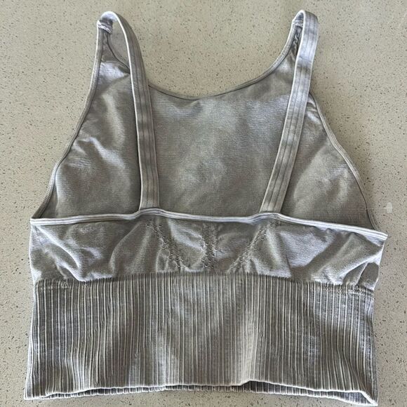 NWOT Free People Good Karma Hi Neck Gray M/L Sports Bra Top Movement Gym - Picture 5 of 16